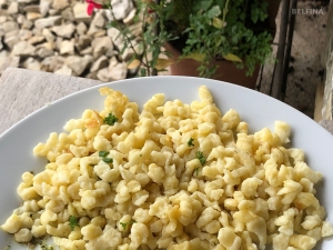 Spätzli mit Zucchettimousse